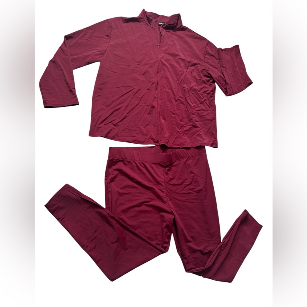 Jogging suit with half-zip top